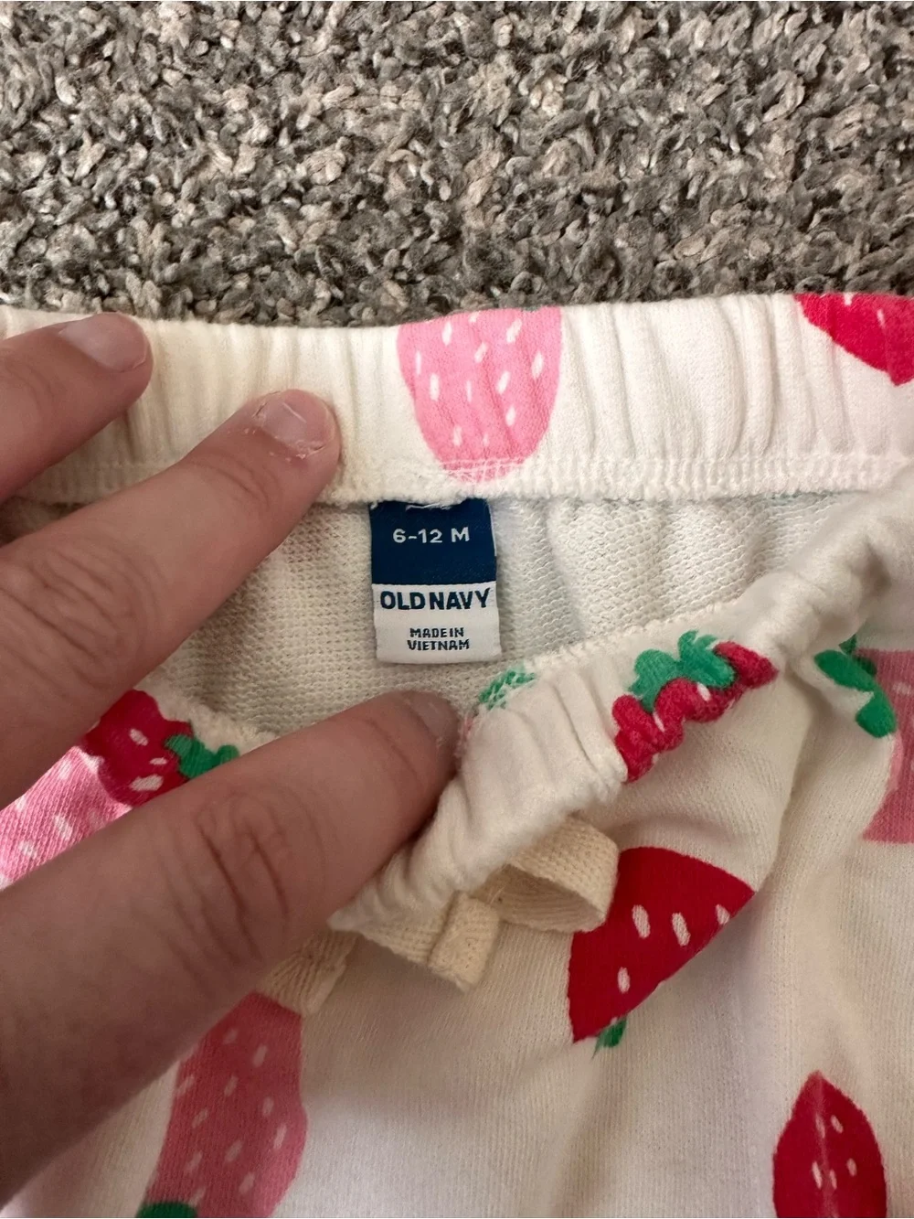 Old Navy Cream Kids Sweatshirt & Pants Set with Red and Pink Strawberry Print